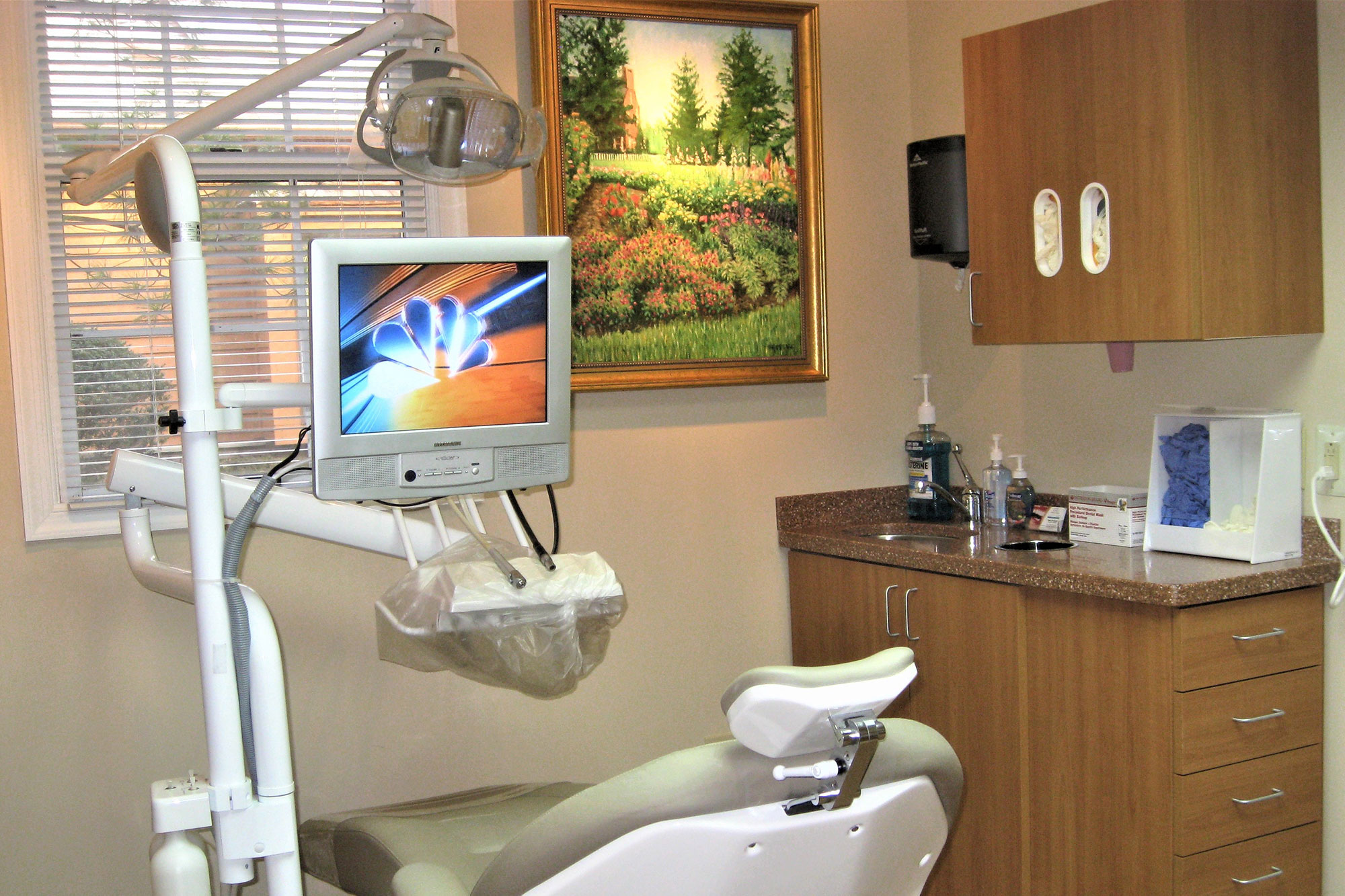 Dental Office Exam Room with Custom Cabinetry